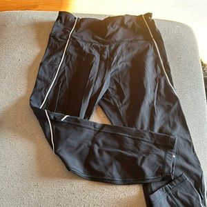 Athletes running leggings